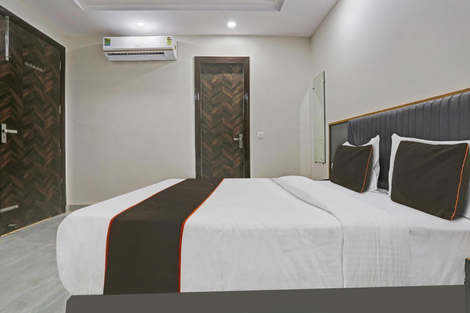 Townhouse Vip Grand Hotel Delhi  Exterior foto