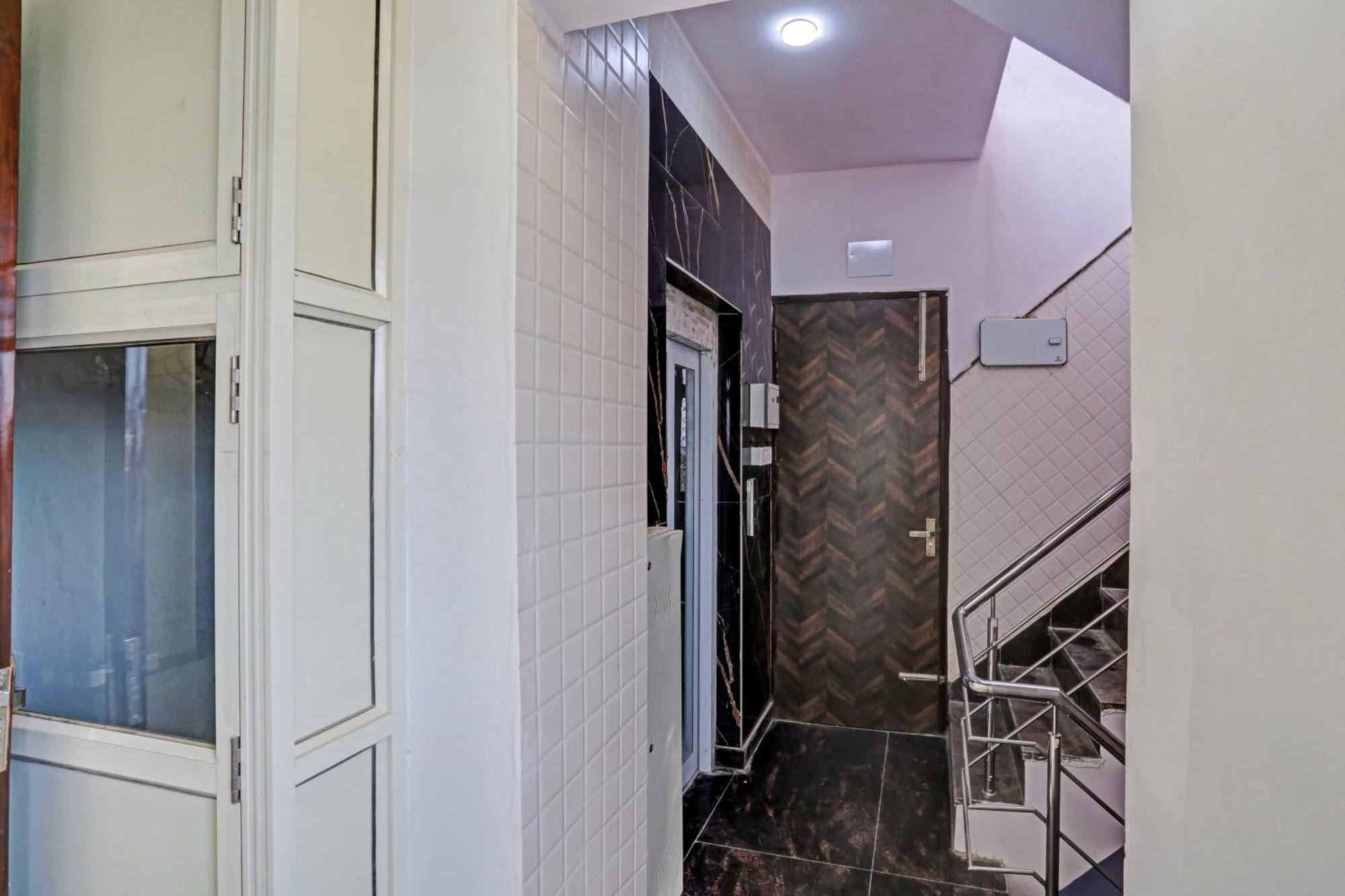 Townhouse Vip Grand Hotel Delhi  Exterior foto